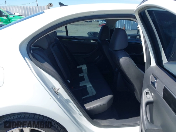 2017 Volkswagen Jetta SEL with VIN 3VWL17AJ6HM392417, listed as a IAAI auction lot 42684427 with 61,224 mi miles and . Bid and sale history available at DreamBid. Image 8.