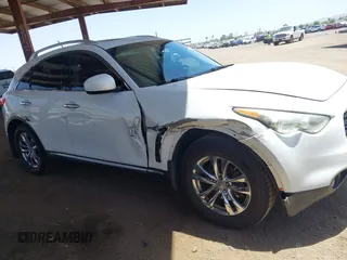 2009 Infiniti FX with VIN JNRAS18U89M102616, listed as a IAAI auction lot 42273259 with 155,174 mi miles and . Bid and sale history available at DreamBid. Image 6.