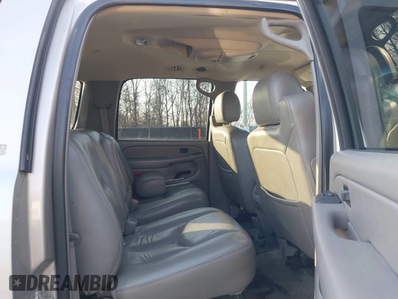 2006 GMC Yukon XL SLT with VIN 3GKFK16Z06G207450, listed as a IAAI auction lot 41250452 with 229,080 mi miles. Bid and sale history available at carsss.com. Image 8.