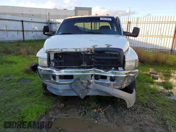 2001 Dodge Ram 3500 with VIN 1B7MF33611J232152, listed as a Copart auction lot 86854964 with 62,476 mi miles and Salvage Title. Bid and sale history available at carsss.com. Image 5.