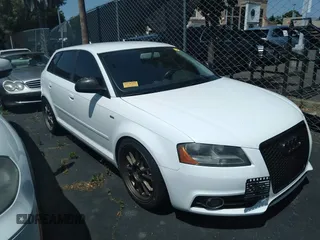 2010 Audi A3 Premium z VIN WAUBEAFM3AA111029, wystawiony jako IAAI lot #42317110 z przebiegiem 92 083 mil mil oraz . Historia ofert i sprzedaży dostępna na DreamBid. Obrazek 1.