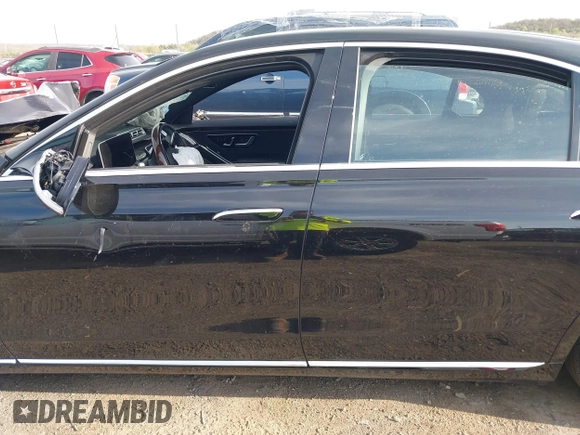 2024 Mercedes-Benz S 580e with VIN W1K6G6KB2RA261358, listed as a IAAI auction lot 41921261 with 10,845 mi miles and . Bid and sale history available at DreamBid. Image 15.