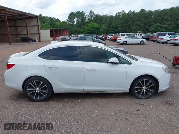 2017 Buick Verano Sport Touring with VIN 1G4PR5SK1H4118221, listed as a IAAI auction lot 42079456 with 224,348 mi miles. Bid and sale history available at carsss.com. Image 13.