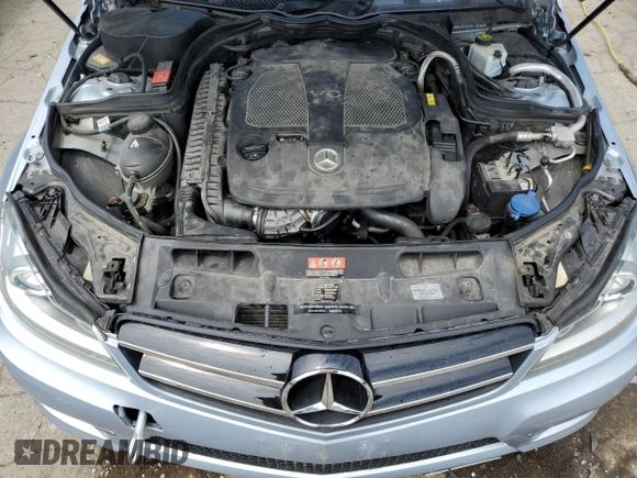 2015 Mercedes-Benz C 350 with VIN WDDGJ8JB6FG401746, listed as a Copart auction lot 62316664 with 141,594 mi miles and Salvage title. Bid and sale history available at DreamBid. Image 11.