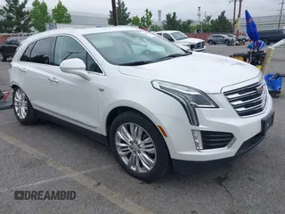 2017 Cadillac XT5 Premium Luxury FWD z VIN 1GYKNCRS3HZ307728, wystawiony jako IAAI lot #42203542 z przebiegiem 50 433 mil mil oraz . Historia ofert i sprzedaży dostępna na DreamBid. Obrazek 1.