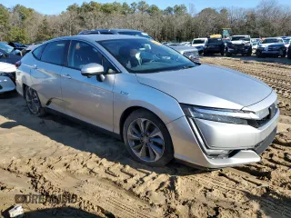 2018 Honda Clarity Plug-In Hybrid with VIN JHMZC5F16JC015547, listed as a Copart auction lot 82966653 with 0 mi miles. Bid and sale history available at carsss.com. Image 4.