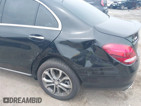 2016 Mercedes-Benz C 300 Luxury with VIN 55SWF4KB0GU098553, listed as a IAAI auction lot 42344188 with 167,970 mi miles and . Bid and sale history available at DreamBid. Image 6.