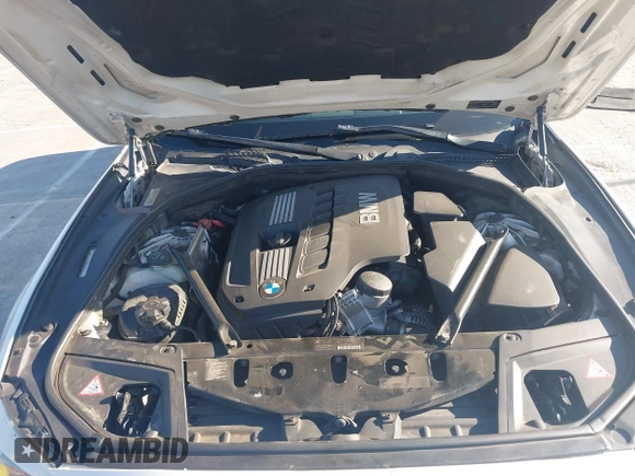 2011 BMW 5 Series 528i with VIN WBAFR1C58BC746630, listed as a IAAI auction lot 41978568 with 178,012 mi miles and . Bid and sale history available at carsss.com. Image 10.