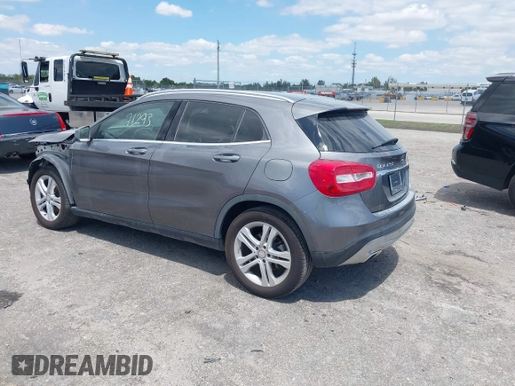2016 Mercedes-Benz GLA 250 z VIN WDCTG4EB6GJ201846, wystawiony jako IAAI lot #42043957 z przebiegiem 71 293 mil mil oraz . Historia ofert i sprzedaży dostępna na DreamBid. Obrazek 3.