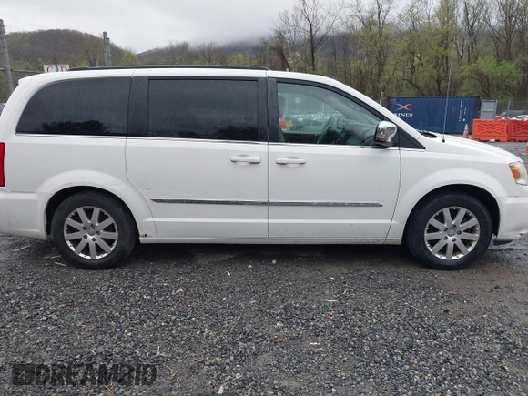 2012 Chrysler Town & Country Touring L with VIN 2C4RC1CG6CR137841, listed as a IAAI auction lot 41951936 with 264,211 mi miles and . Bid and sale history available at carsss.com. Image 13.