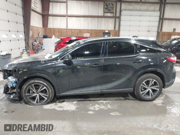 2024 Lexus RX 350 z VIN 2T2BAMCA5RC070111, wystawiony jako IAAI lot #41516647 z przebiegiem 8 691 mil mil oraz . Historia ofert i sprzedaży dostępna na DreamBid. Obrazek 14.