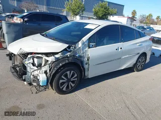 2017 Toyota Prius Prime Plus with VIN JTDKARFP1H3064170, listed as a IAAI auction lot 41323954 with NaN miles. Bid and sale history available at carsss.com. Image 18.