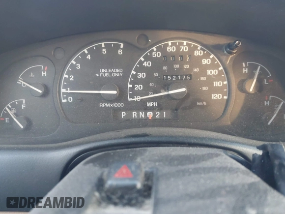 1996 Ford Explorer XL z VIN 1FMDU34X4TUD79706, wystawiony jako IAAI lot #41105853 z przebiegiem 152 175 mil mil oraz . Historia ofert i sprzedaży dostępna na DreamBid. Obrazek 7.