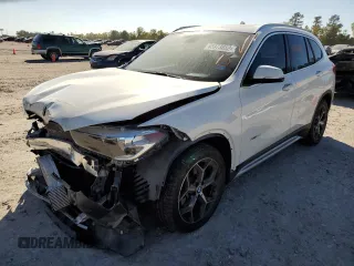 2018 BMW X1 xDrive28i with VIN WBXHT3C39J5K26126, listed as a Copart auction lot 65973652 with 44,059 mi miles. Bid and sale history available at carsss.com. Image 2.