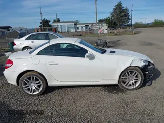 2008 Mercedes-Benz SLK 280 z VIN WDBWK54F68F189017, wystawiony jako IAAI lot #41990622 z przebiegiem 92 741 mil mil oraz . Historia ofert i sprzedaży dostępna na DreamBid. Obrazek 13.