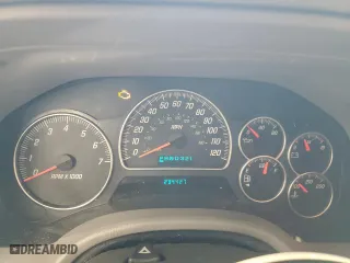 2005 GMC Envoy SLE with VIN 1GKDS13S352220344, listed as a Copart auction lot 70027194 with 234,427 mi miles and Salvage Title. Bid and sale history available at carsss.com. Image 9.