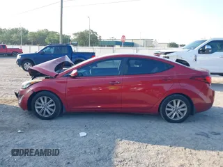 2015 Hyundai Elantra SE z VIN 5NPDH4AE2FH584067, wystawiony jako IAAI lot #42200075 z przebiegiem 133 098 mil mil oraz . Historia ofert i sprzedaży dostępna na DreamBid. Obrazek 15.