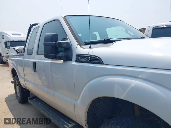 2011 Ford F-250 XL с VIN 1FT7X2B60BEA52497, выставлен на аукционе IAAI как лот 42223000 с пробегом 231 094 миль миль и . История ставок и продаж доступна на DreamBid. Изображение 13.