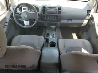 2013 Nissan Xterra S z VIN 5N1AN0NU2DN822353, wystawiony jako Copart lot #53728675 z przebiegiem 219 663 mil mil oraz Szkoda całkowita • Salvage title. Historia ofert i sprzedaży dostępna na DreamBid. Obrazek 8.