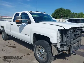 2015 Chevrolet Silverado 3500HD with VIN 1GC2CYEG0FZ534639, listed as a IAAI auction lot 42080526 with 245,795 mi miles and . Bid and sale history available at DreamBid. Image 1.