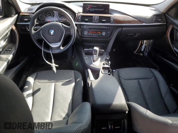2015 BMW 3 Series 328i с VIN WBA3A5G59FNS88134, выставлен на аукционе Copart как лот 43559575 с пробегом 97 400 миль миль и Списание • Salvage title. История ставок и продаж доступна на DreamBid. Изображение 8.