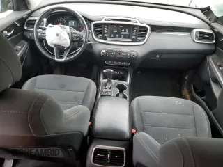 2017 Kia Sorento LX with VIN 5XYPGDA37HG298921, listed as a Copart auction lot 55575005 with 117,845 mi miles and Salvage title. Bid and sale history available at DreamBid. Image 8.