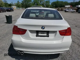 2011 BMW 3 Series 328i xDrive z VIN WBAPK5G57BNN80308, wystawiony jako Copart lot #56740035 z przebiegiem 86 056 mil mil oraz Szkody całkowita. Historia ofert i sprzedaży dostępna na DreamBid. Obrazek 6.