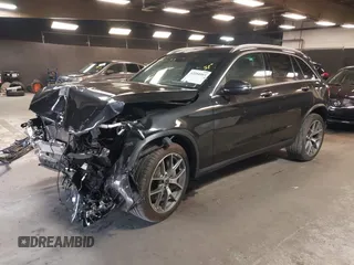 2022 Mercedes-Benz GLC 300 with VIN W1N0G8EB2NG121561, listed as a IAAI auction lot 42204953 with 22,264 mi miles and . Bid and sale history available at DreamBid. Image 2.