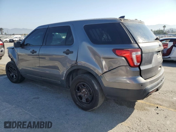 2016 Ford Police Interceptor Utility z VIN 1FM5K8AR6GGB81663, wystawiony jako Copart lot #59383555 z przebiegiem Nie podano mil oraz Czysty tytuł • Clean title. Historia ofert i sprzedaży dostępna na DreamBid. Obrazek 2.
