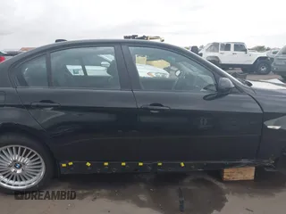2008 BMW 3 Series 328i with VIN WBAVC53588F009312, listed as a IAAI auction lot 42180567 with 87,939 mi miles and . Bid and sale history available at DreamBid. Image 14.