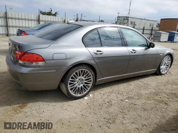 2007 BMW 7 Series 750i with VIN WBAHL83527DT09744, listed as a Copart auction lot 62309195 with 118,242 mi miles and Salvage title. Bid and sale history available at DreamBid. Image 3.