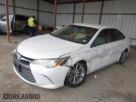 2017 Toyota Camry Hybrid LE with VIN 4T1BD1FKXHU218247, listed as a IAAI auction lot 41625337 with 72,040 mi miles. Bid and sale history available at carsss.com. Image 17.