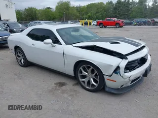 2015 Dodge Challenger SXT Plus z VIN 2C3CDZBG9FH705579, wystawiony jako IAAI lot #42268112 z przebiegiem 83 786 mil mil oraz . Historia ofert i sprzedaży dostępna na DreamBid. Obrazek 1.