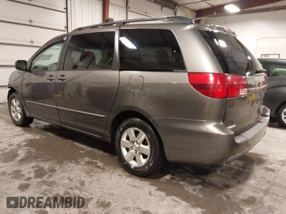 2005 Toyota Sienna CE with VIN 5TDZA23C05S262238, listed as a IAAI auction lot 41732258 with 226,941 mi miles. Bid and sale history available at carsss.com. Image 3.