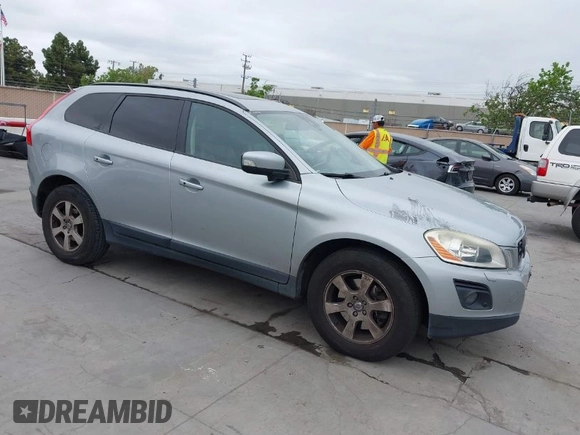 2010 Volvo XC60 3.2L with VIN YV4960DL5A2106408, listed as a IAAI auction lot 42047320 with 179,847 mi miles. Bid and sale history available at carsss.com. Image 1.