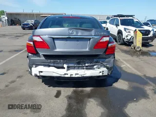 2012 Lexus LS 460 z VIN JTHBL5EF9C5109265, wystawiony jako IAAI lot #42093695 z przebiegiem 120 400 mil mil oraz . Historia ofert i sprzedaży dostępna na DreamBid. Obrazek 6.