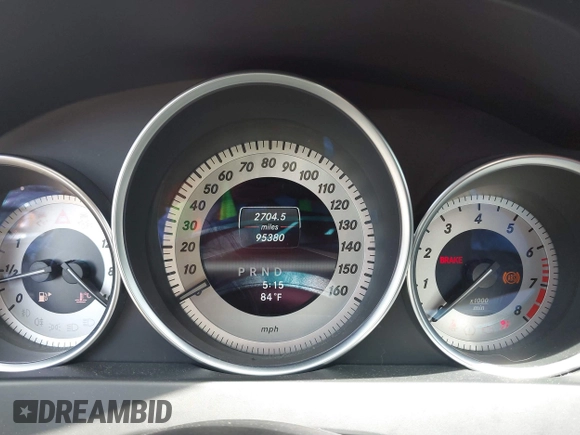 2013 Mercedes-Benz C 250 Sport z VIN WDDGF4HB9DR244988, wystawiony jako IAAI lot #42386935 z przebiegiem 95 380 mil mil oraz . Historia ofert i sprzedaży dostępna na DreamBid. Obrazek 7.