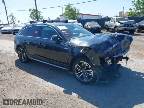 2018 Audi A4 allroad Premium Plus with VIN WA18NAF41JA033213, listed as a IAAI auction lot 42025566 with 97,294 mi miles. Bid and sale history available at carsss.com. Image 1.