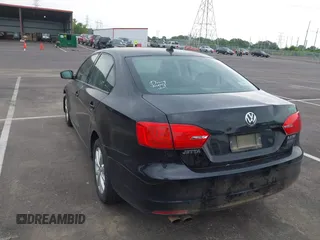 2012 Volkswagen Jetta SE with VIN 3VWDX7AJ4CM414622, listed as a IAAI auction lot 42681807 with 195,821 mi miles and . Bid and sale history available at DreamBid. Image 3.