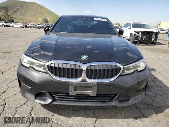 2020 BMW 3 Series 330i with VIN WBA5R1C02LFH42057, listed as a Copart auction lot 47142865 with 200,121 mi miles and Clean Title. Bid and sale history available at DreamBid. Image 5.