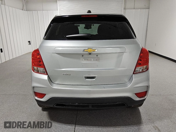2020 Chevrolet Trax LS with VIN 3GNCJKSBXLL299838, listed as a Copart auction lot 86515304 with 111,091 mi miles and Clean Title. Bid and sale history available at carsss.com. Image 6.