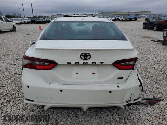 2022 Toyota Camry SE with VIN 4T1G11AK5NU624163, listed as a Copart auction lot 50743215 with 30,773 mi miles and Salvage Title. Bid and sale history available at carsss.com. Image 6.