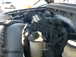 2006 Ford F-150 XLT z VIN 1FTPW14V06FB25773, wystawiony jako IAAI lot #43489279 z przebiegiem 362 739 mil mil oraz . Historia ofert i sprzedaży dostępna na DreamBid. Obrazek 12.