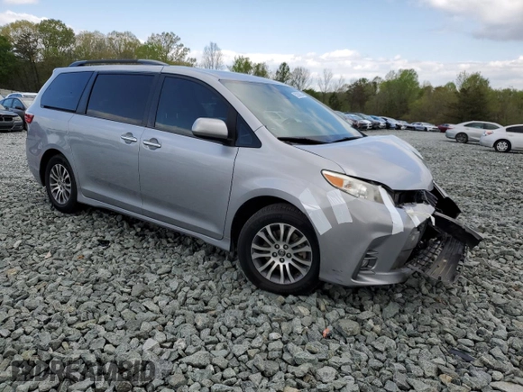 2018 Toyota Sienna XLE Auto Access Seat with VIN 5TDYZ3DC4JS913230, listed as a Copart auction lot 52383965 with 208,623 mi miles and Salvage Title. Bid and sale history available at carsss.com. Image 4.