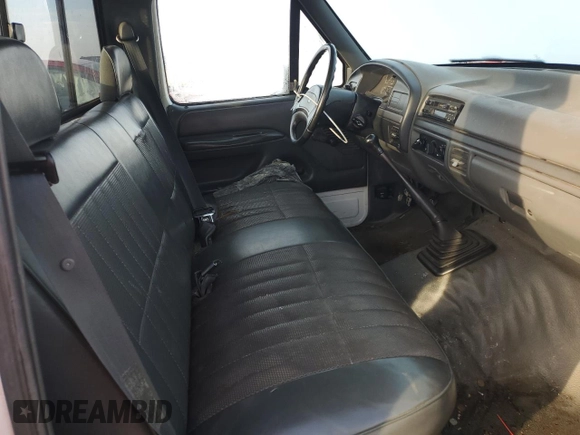 1993 Ford F-250 with VIN 1FTEF25Y6PNA82649, listed as a Copart auction lot 45395875 with 243,272 mi miles and Salvage Title. Bid and sale history available at carsss.com. Image 10.