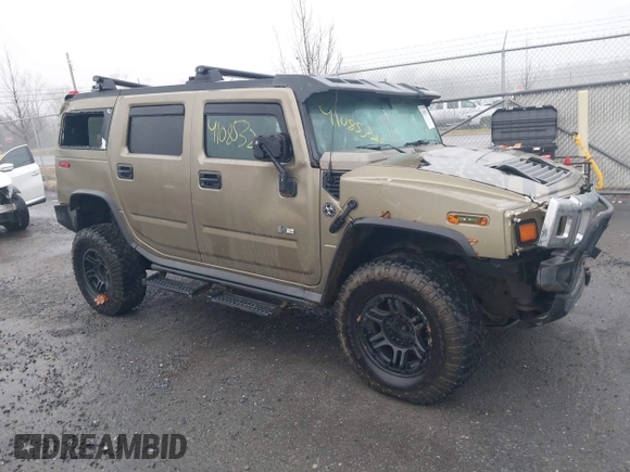 2005 Hummer H2 SUV with VIN 5GRGN23U35H130615, listed as a IAAI auction lot 41085325 with 138,393 mi miles. Bid and sale history available at carsss.com. Image 1.