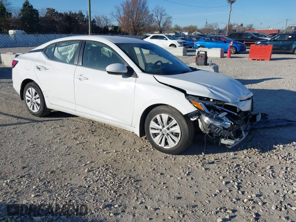 2022 Nissan Sentra S with VIN 3N1AB8BV7NY220533, listed as a IAAI auction lot 41040679 with 83,755 mi miles. Bid and sale history available at carsss.com. Image 1.