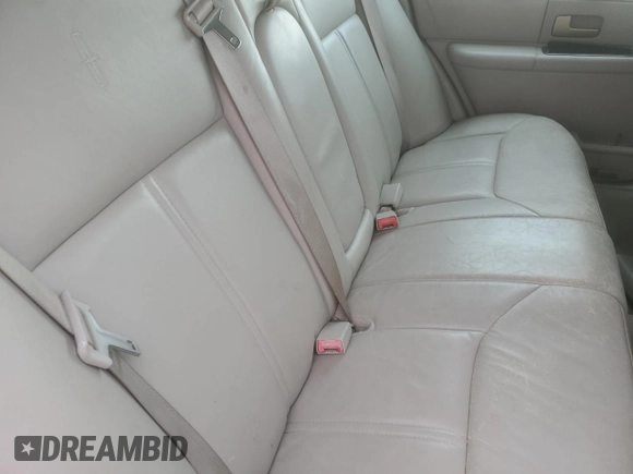 2006 Lincoln Town Car Signature Limited z VIN 1LNHM82V26Y632499, wystawiony jako Copart lot #47614885 z przebiegiem 99 009 mil mil oraz Szkody całkowita. Historia ofert i sprzedaży dostępna na DreamBid. Obrazek 10.