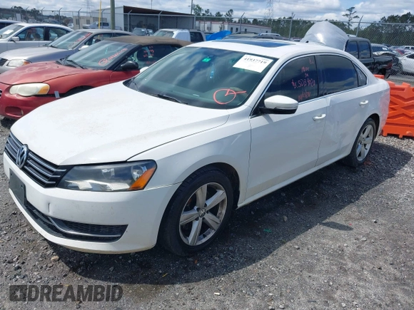 2013 Volkswagen Passat SE w/Sunroof & Nav with VIN 1VWBP7A36DC084901, listed as a IAAI auction lot 41937719 with 255,125 mi miles. Bid and sale history available at carsss.com. Image 2.
