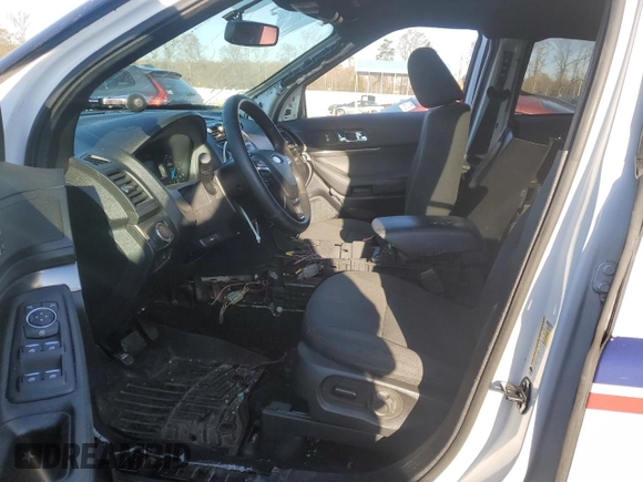 2019 Ford Police Interceptor Utility z VIN 1FM5K8AR2KGA31039, wystawiony jako Copart lot #50120465 z przebiegiem 73 554 mil mil oraz Szkoda całkowita • Salvage title. Historia ofert i sprzedaży dostępna na DreamBid. Obrazek 7.